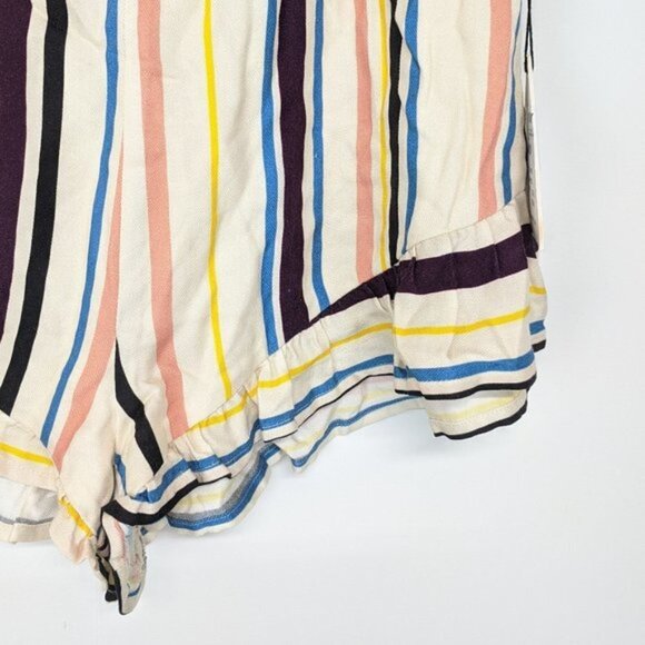 Lost + Wander ivory stripe ruffle corey shorts - Picture 5 of 12